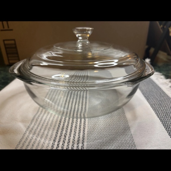 Pyrex Transparent Glass Cookware - Picture 2 of 4
